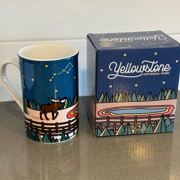 Yellowstone National Park Mug New in box - Picture 2 of 8